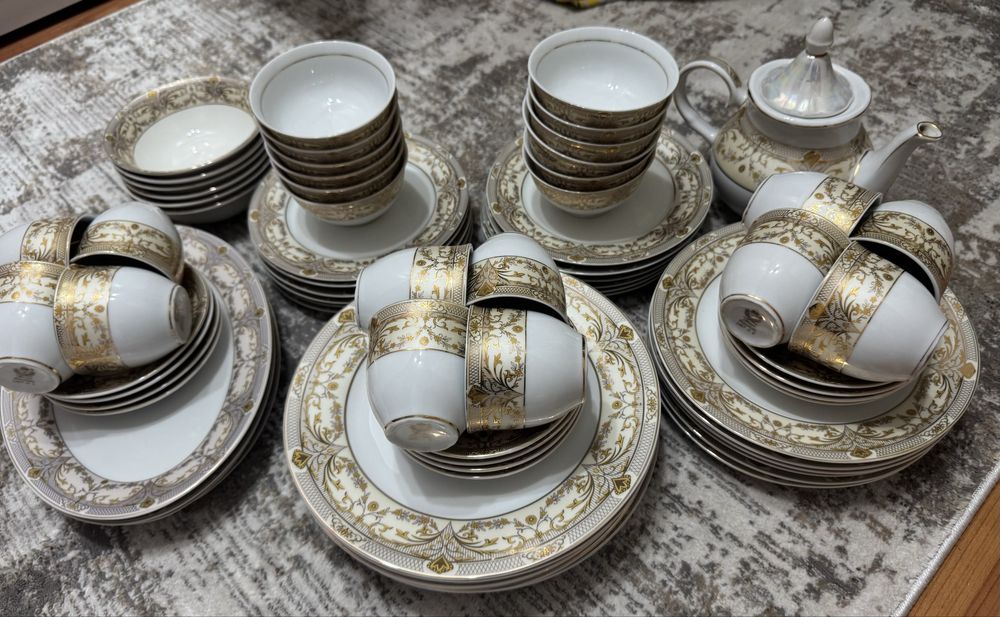 Столовый сервиз из фарфора