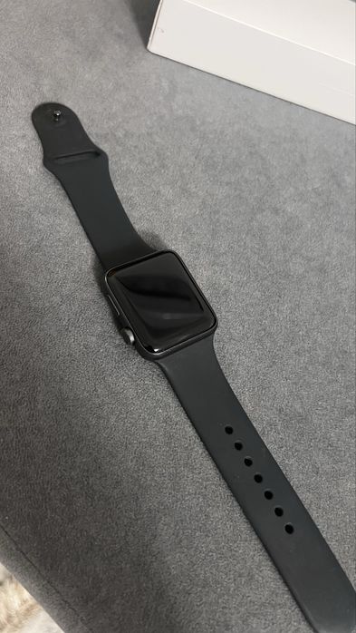 продается бу Apple Watch 3