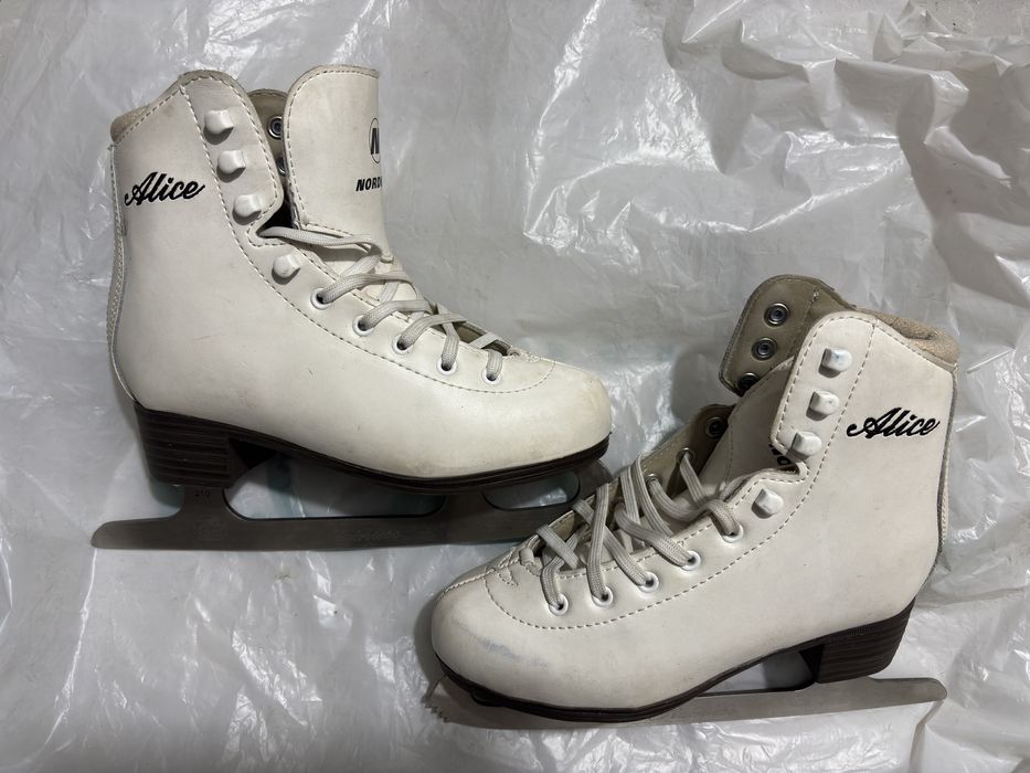 Коньки 33 размер