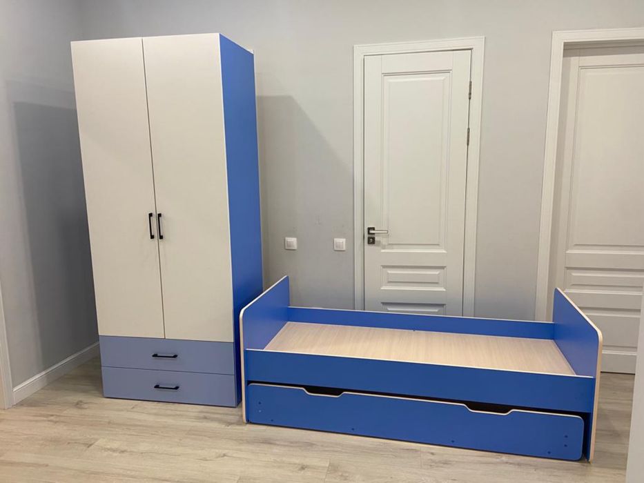 Продам детский шкаф+кровать