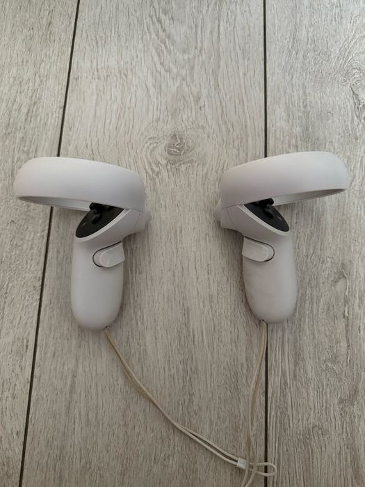 Vând Oculus Quest 2 – 128GB, Complet, Stare Foarte Bună