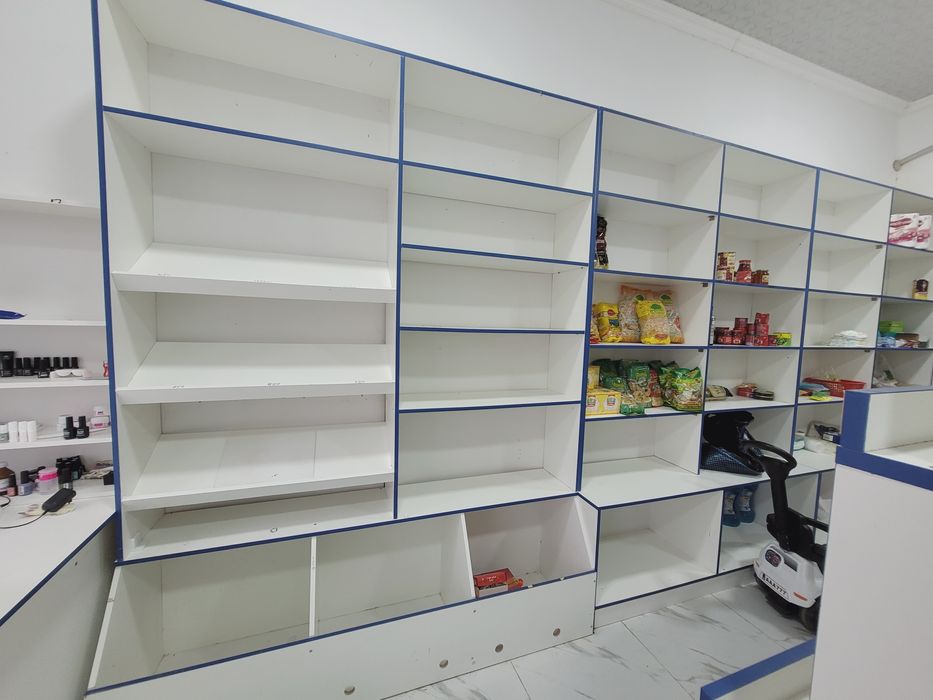 Мебель на магазин