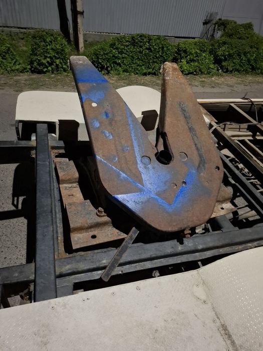 Седло полуприцеп  прицепа.  Седло