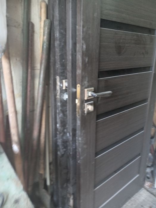 Двери укомплектованные