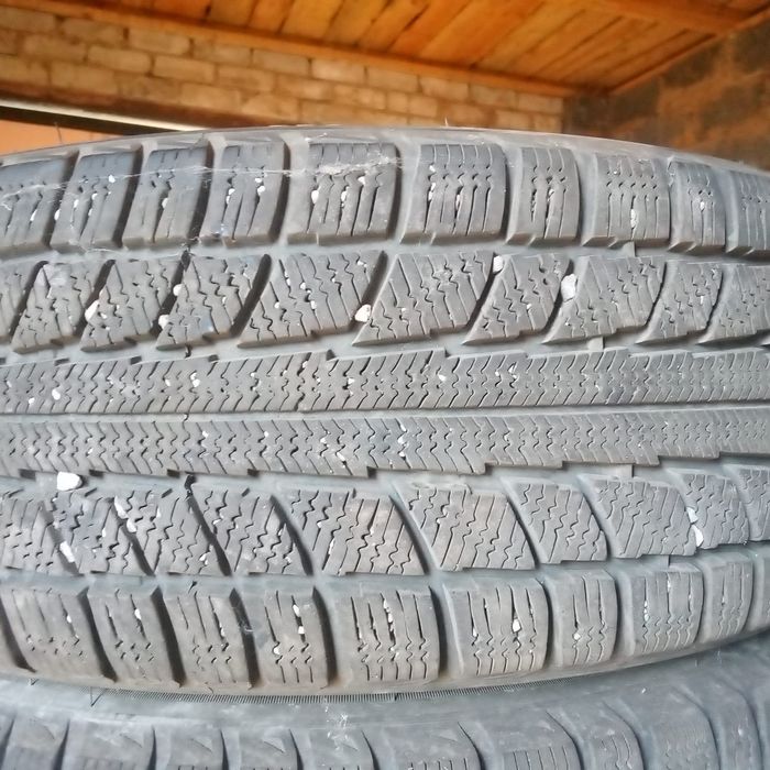 Продам зимние шины