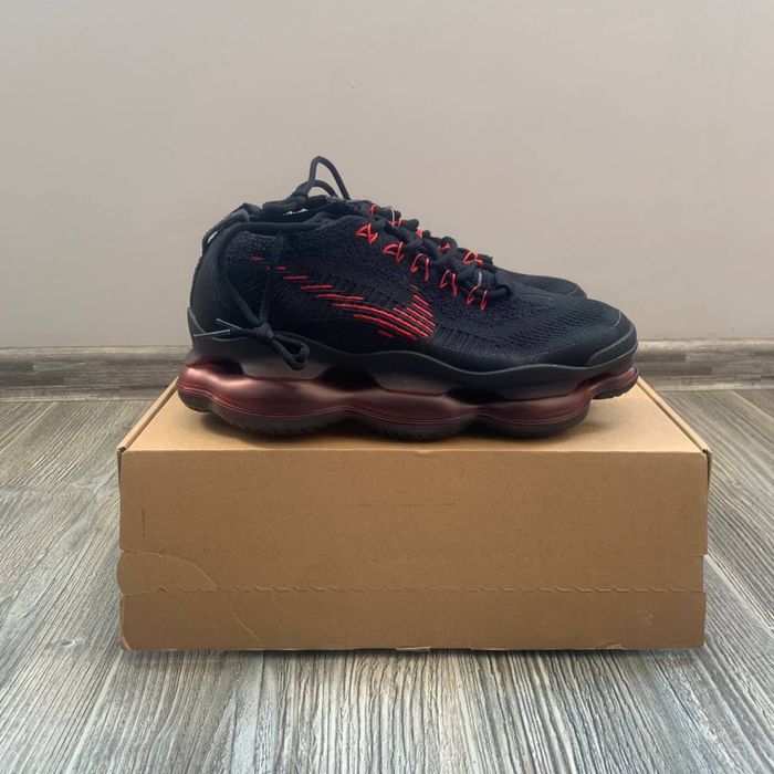 Nike Scorpion - черно/червен - 31,43,44