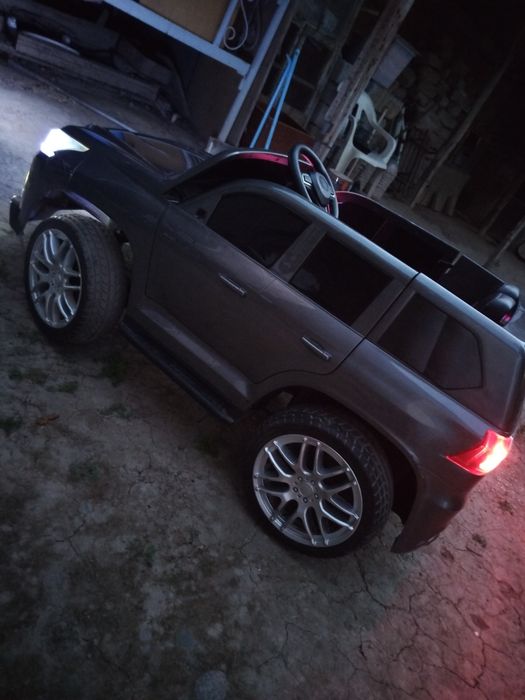 Продам Эл автомобиль детский