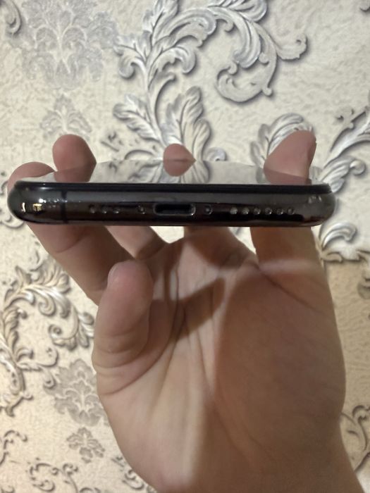 Iphone 11 pro 64 G/B