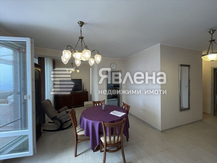 Панорамен тристаен апартамент Бриз