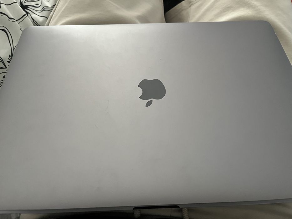 MacBook Pro 2017 15inch touchbar