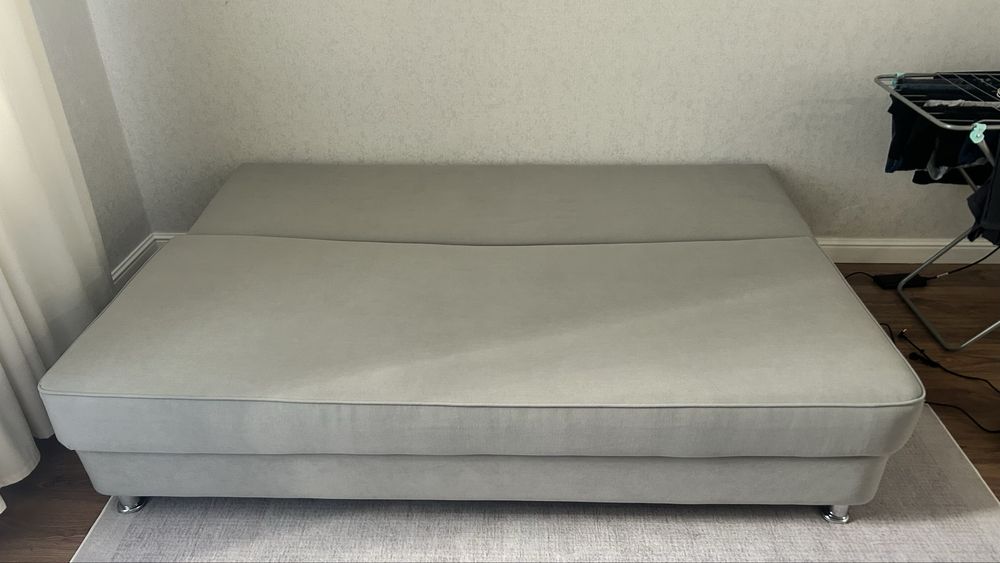 Диван тахта в идеалтном состоянии.