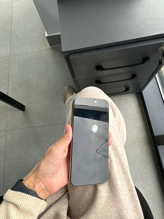 iPhone 16 pro max 1tb desert