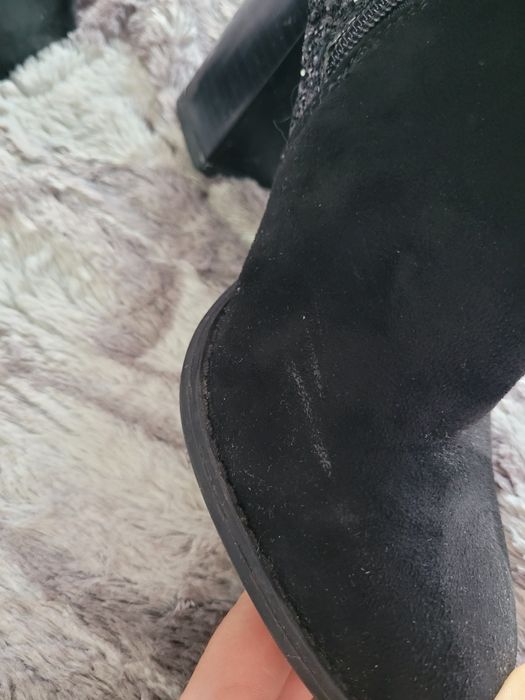 Botine negre cu toc gros