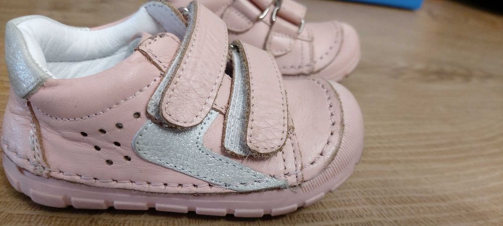 Обувки понки за малка принцеса