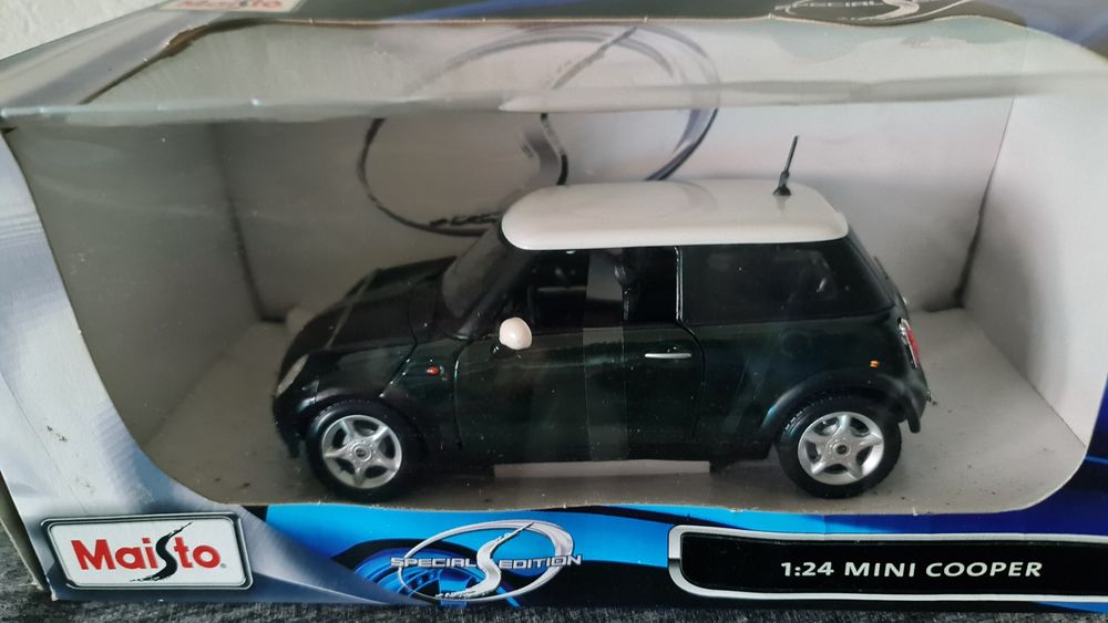 MAISTO 1:24 м. Нови в кутий