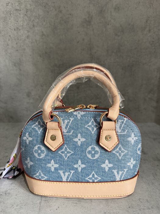 Мини чантички Louis Vuitton