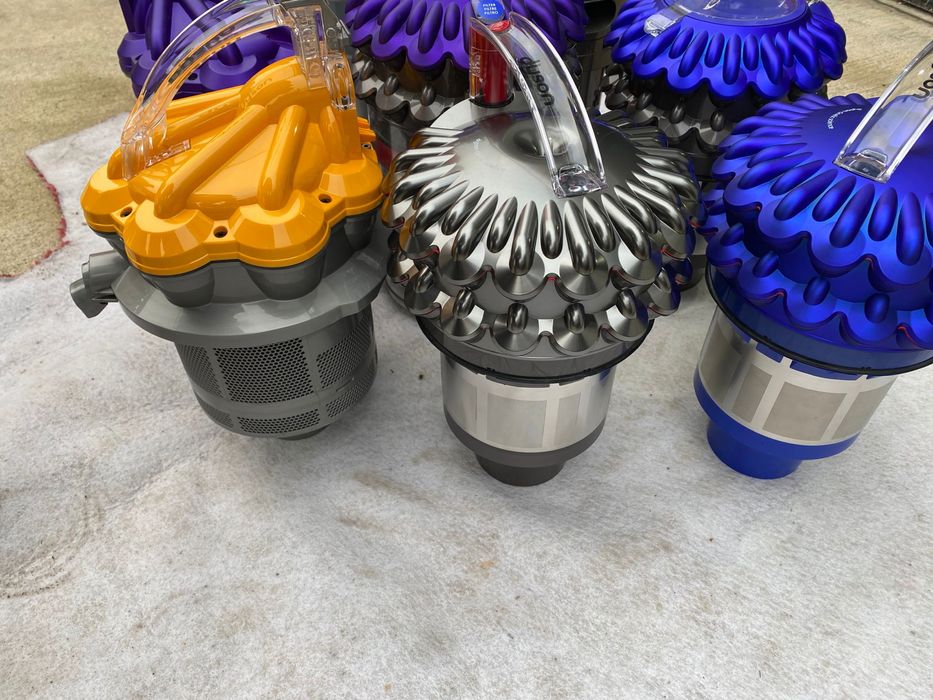 Rezervoare noi si sh containere filtre  aspiratoare dyson cu fir