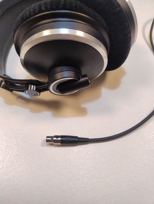 Căști AKG K271 mkII