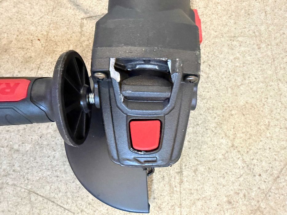 R20 Шлайф лентов акум. 76х457mm рег.обороти 1x4Ah /Ъглошлайф 125mm 910W