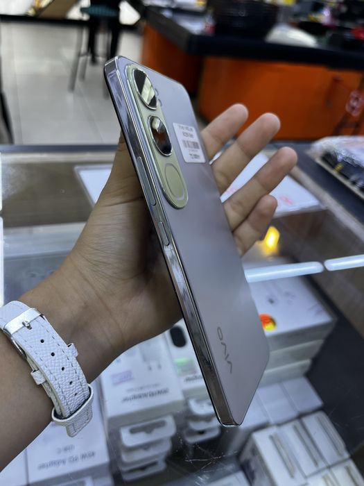 Vivo V40 Lite 8/256 ГБ