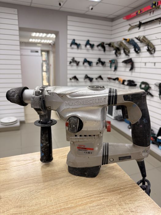 Перфоратор Crown CT18056 TM79