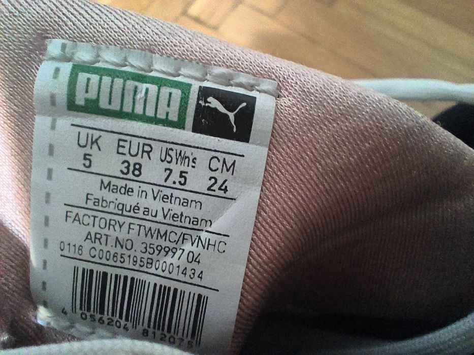 Puma обувки номер 38