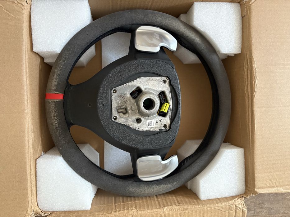 Руль BMW F10 срочно