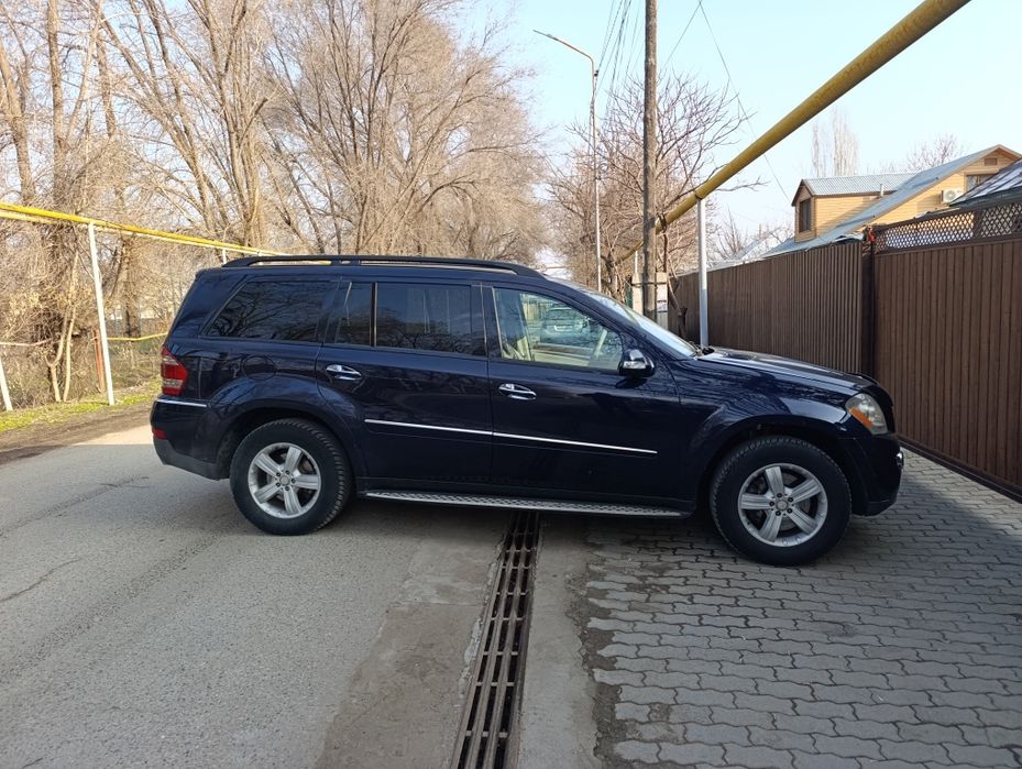 Продам Мерседес Бенц GL450 4 matik