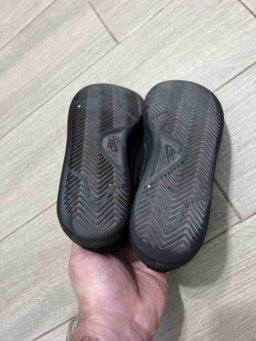 Nike Court Royale 35