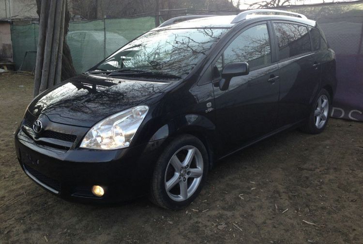 Тойота Корола Версо 2.2D4D 136кс. 2008г