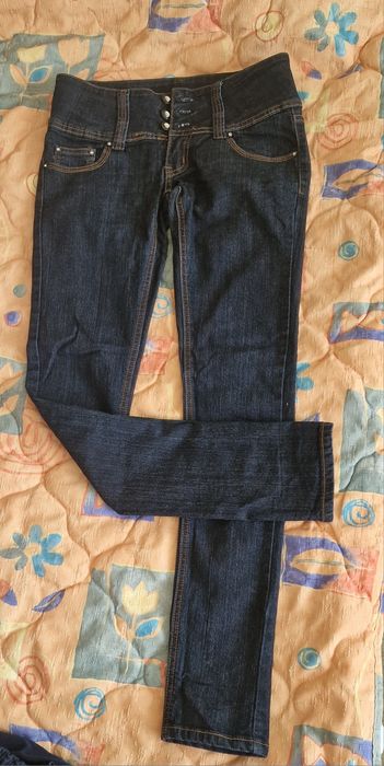 Нови дълги дънки