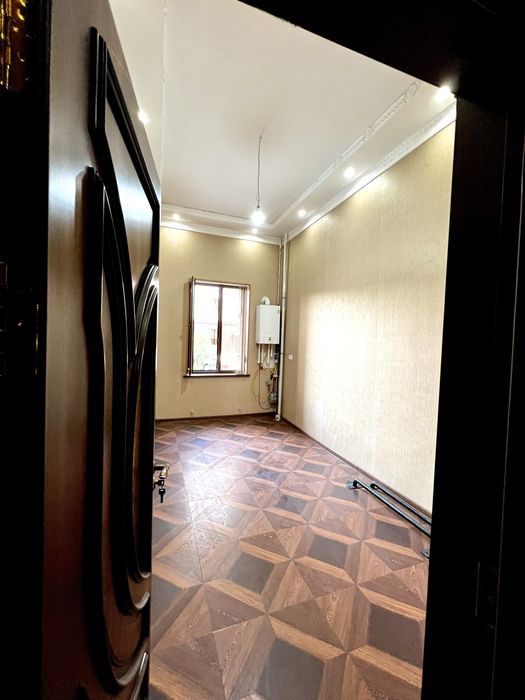 Продается (сотилади) 4х кв по ул. Узбекистанская в новостройке