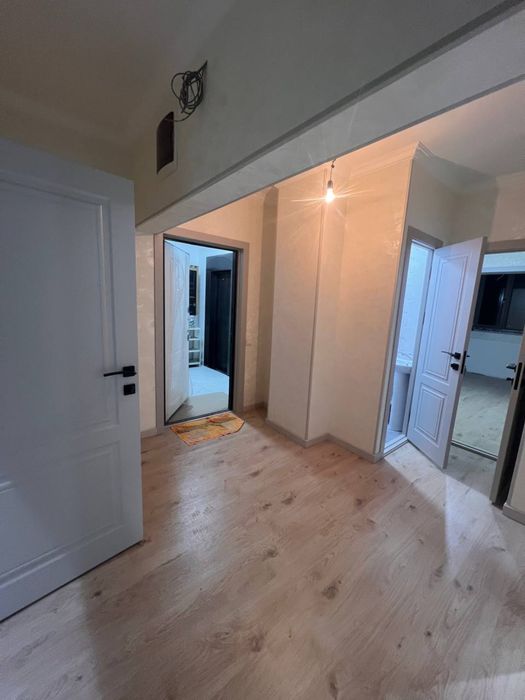 Vagzal 3 xona 85 kv2 2- etaj 79.000$