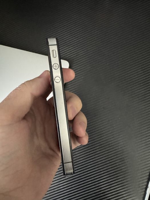 Iphone 4s в отличном состоянии