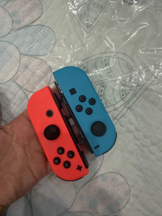 Nintendo swich v2 цена:100 тысяч