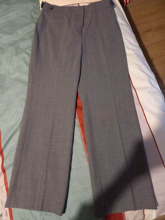 Haine frumoase second-hand