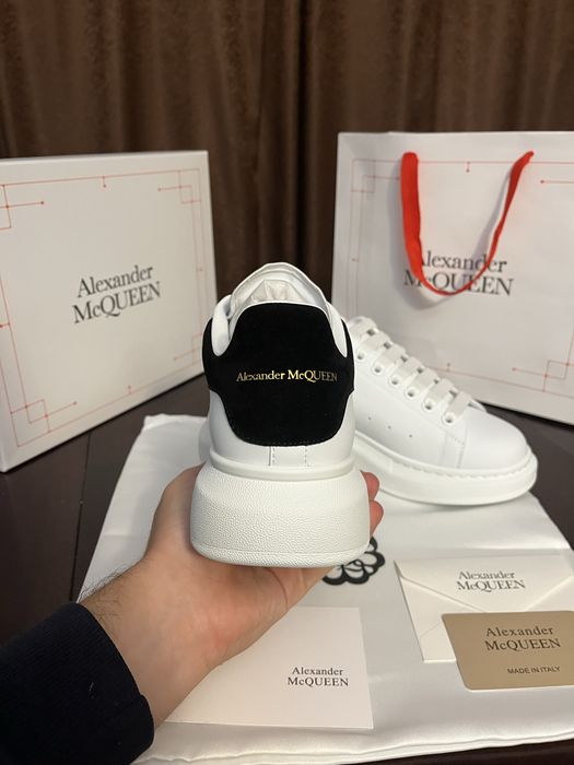 Alexander McQUEEN