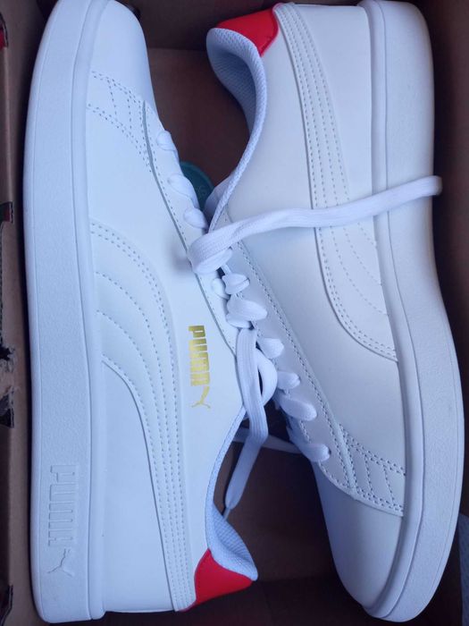 Adidas sau Puma nr 44,  Nou