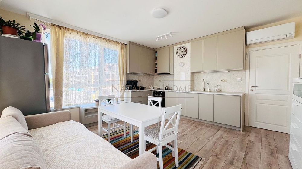 Продава се Тристаен апартамент в Бургас, Сарафово - 80 кв.м за 2500 €/кв.м - Снимка #1