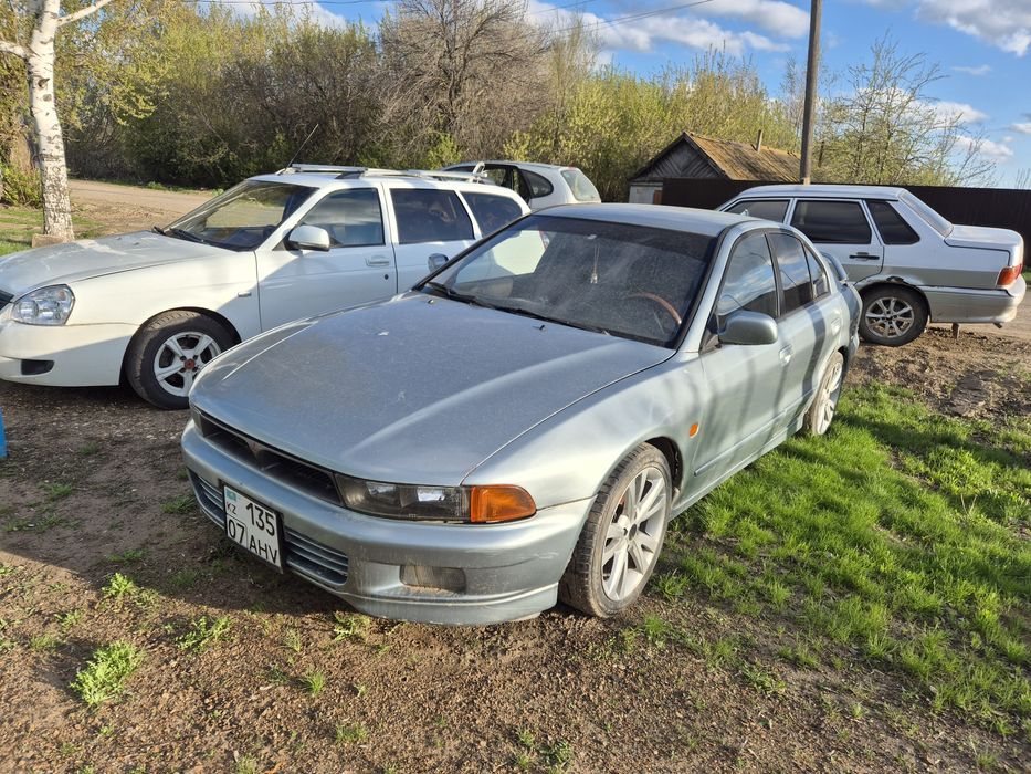 Продам машину срочно