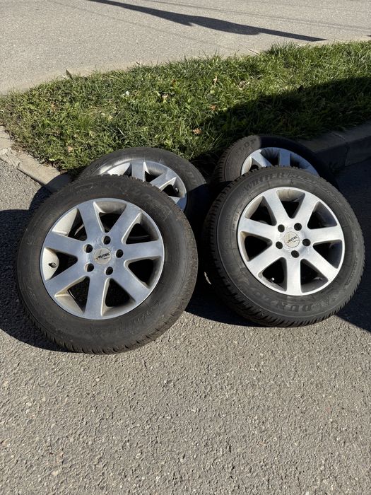 Anvelope iarna Dunlop DOT 2022 ca noi + Jante aliaj 15 inch