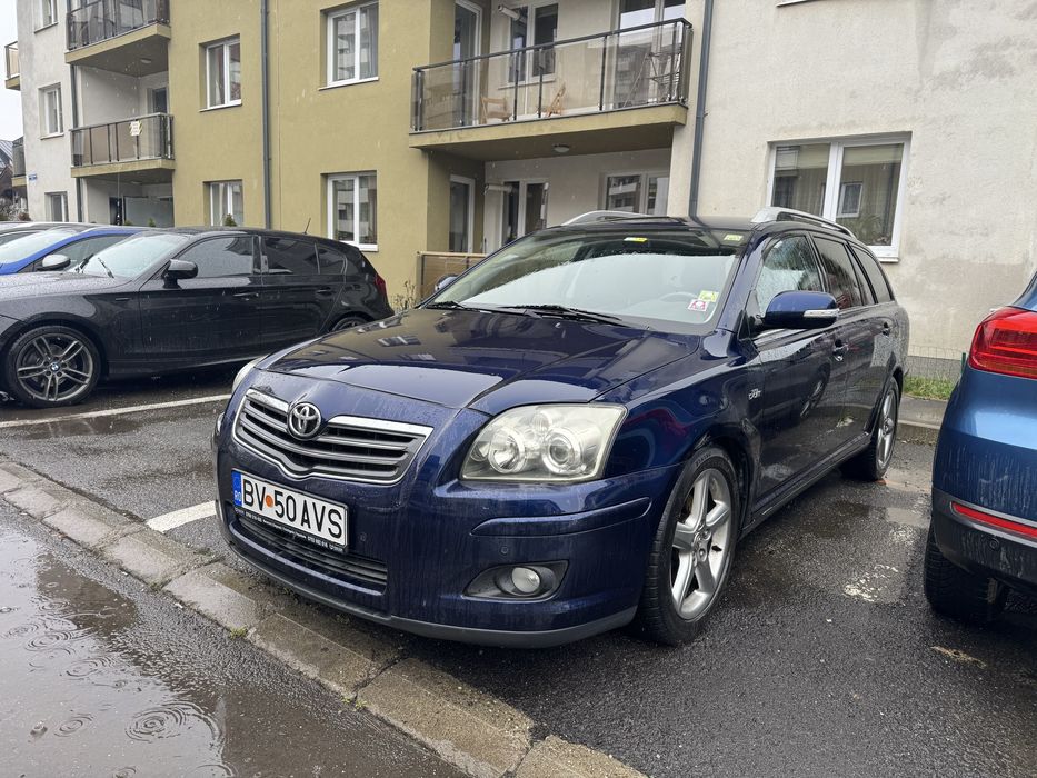 TOYOTA Avensis