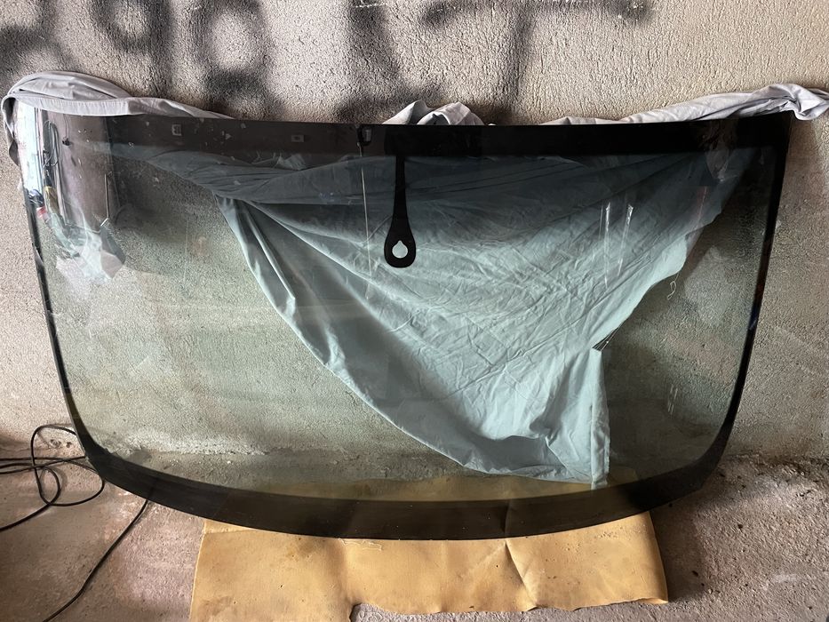 Челно стъкло за Ауди Q7  4L Facelift модел от 2009 до 2015г