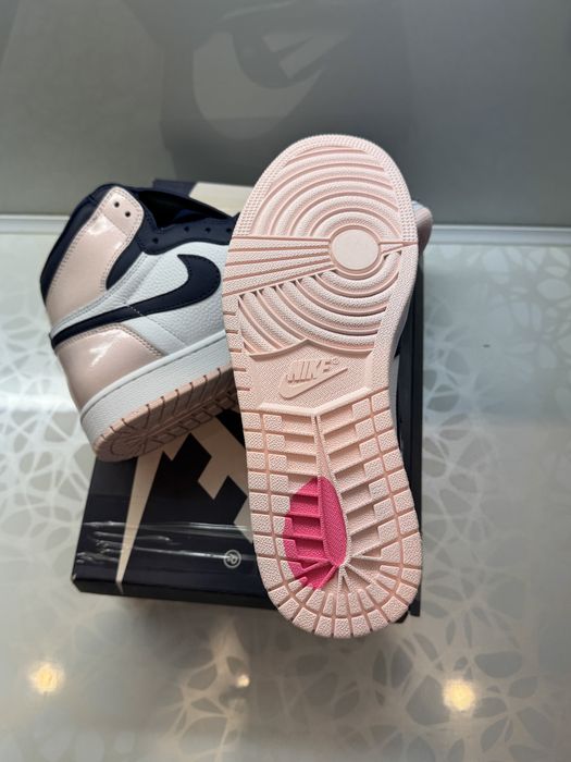 Jordan 1 Retro High OG Atmosphere 41 Номер Кецове + Кутия