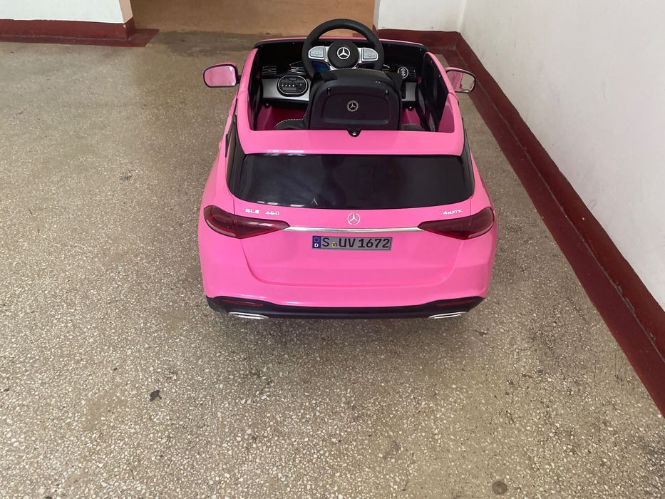 Mașinuța electrică cu telecomanda ptr copii