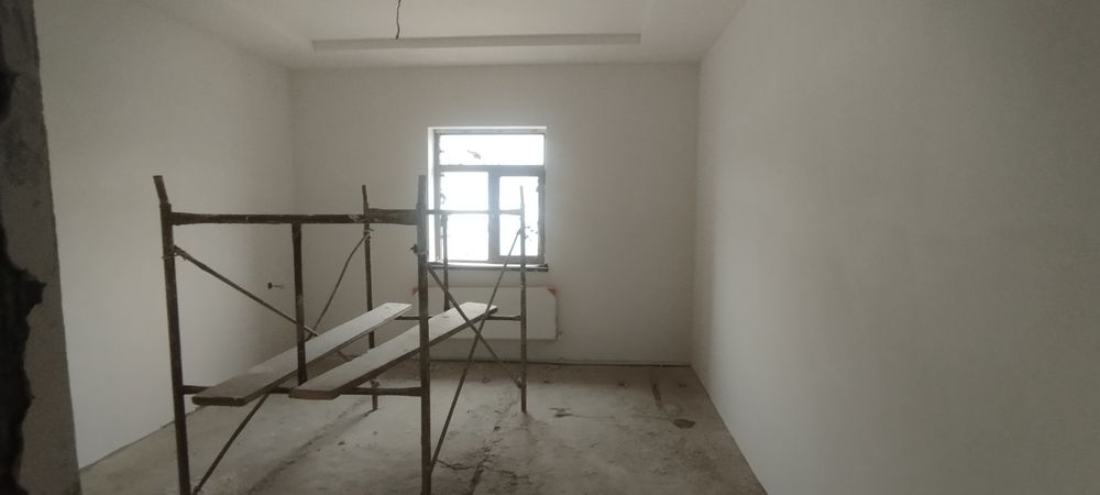 Uy sotiladi 6sotixdan iborat amir Temur mahhalasida zamonaviy uy