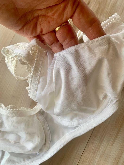 Бюстгальтер с кармашками для протезов