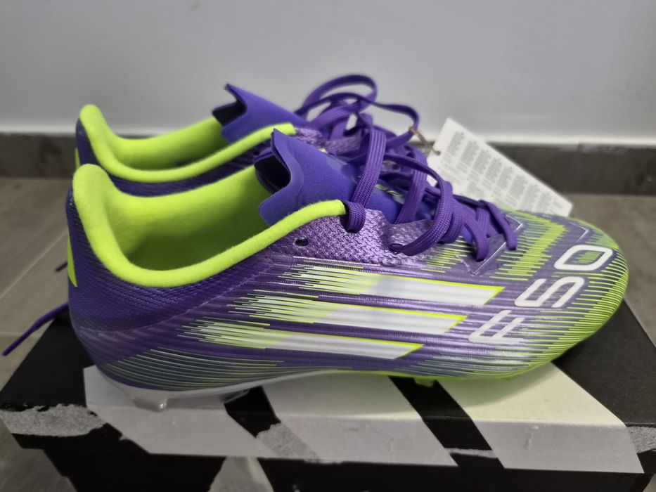 Ghete de fotbal F50 Elite