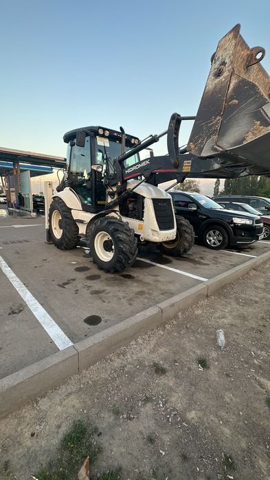 Экскаватор погрузчика 3в1
Работаю 24/