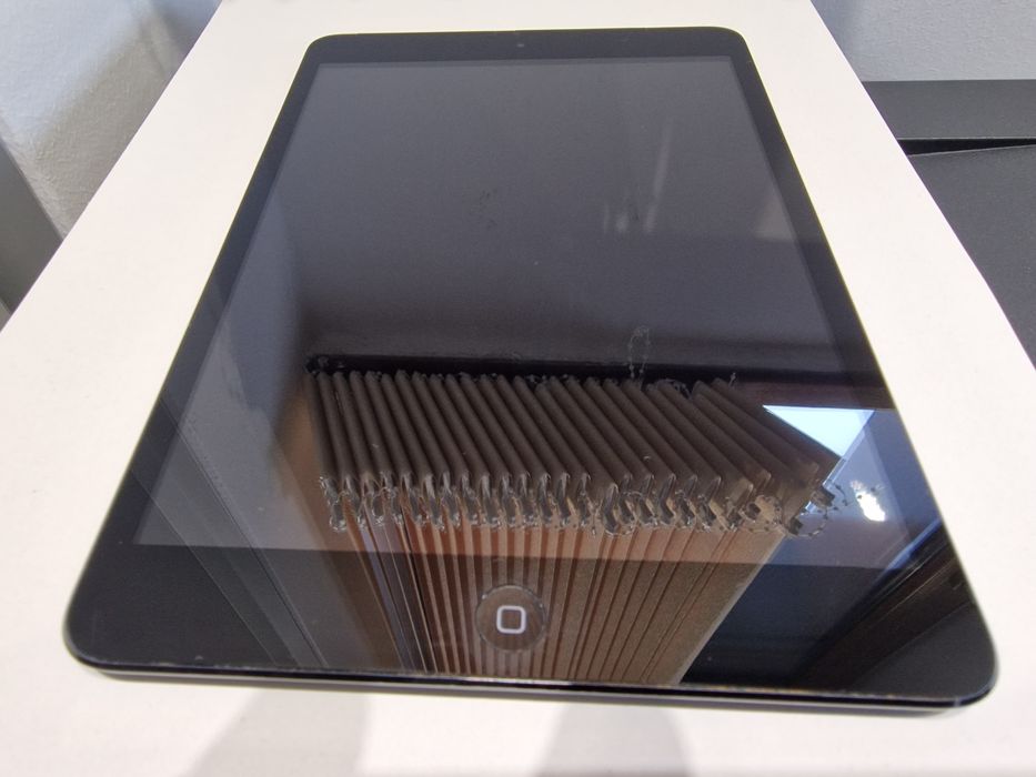 Ipad mini за части